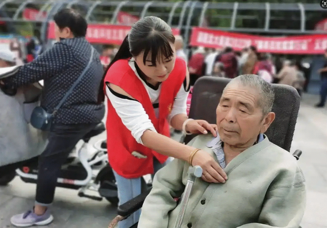 屏幕截图 2025-04-20 153528